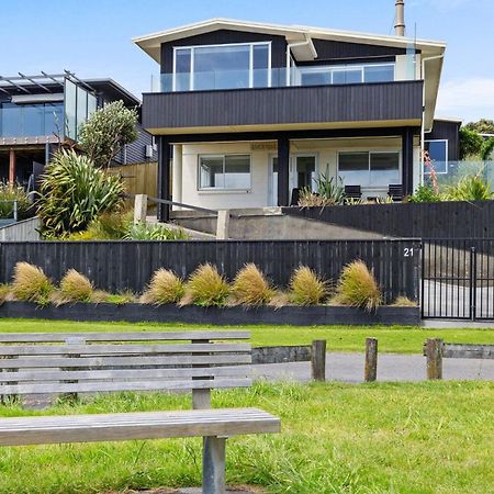 Wow On Wanaka Bay Apartment นิวพลีมัธ ภายนอก รูปภาพ