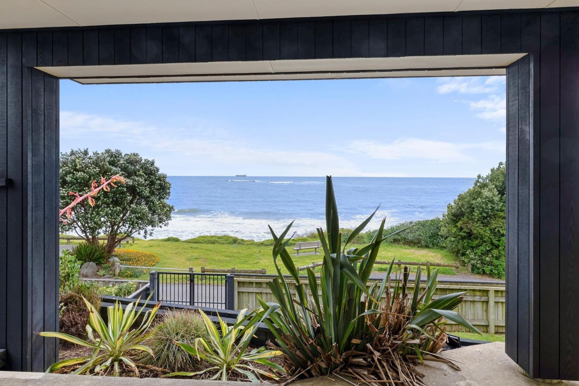 Wow On Wanaka Bay Apartment นิวพลีมัธ ภายนอก รูปภาพ
