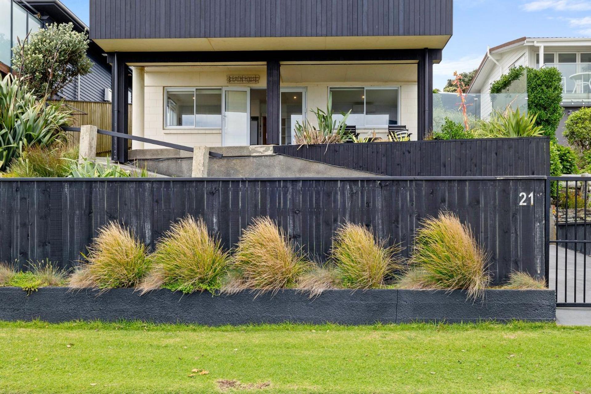 Wow On Wanaka Bay Apartment นิวพลีมัธ ภายนอก รูปภาพ